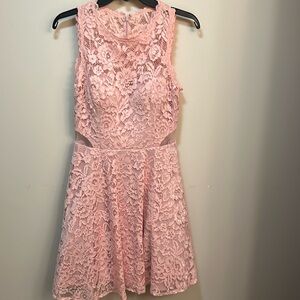 Beautiful and flattering pink lace sleeveless dress